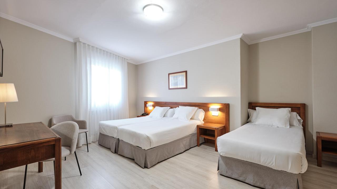 None Hotel San Lorenzo compostela Santiago de Compostela None Hotel San Lorenzo compostela Santiago de Compostela