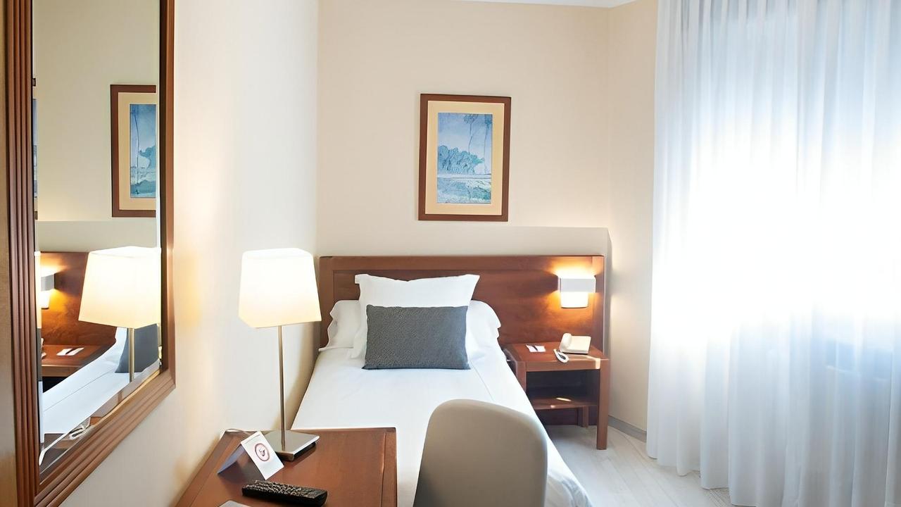 None Hotel San Lorenzo compostela Santiago de Compostela None Hotel San Lorenzo compostela Santiago de Compostela